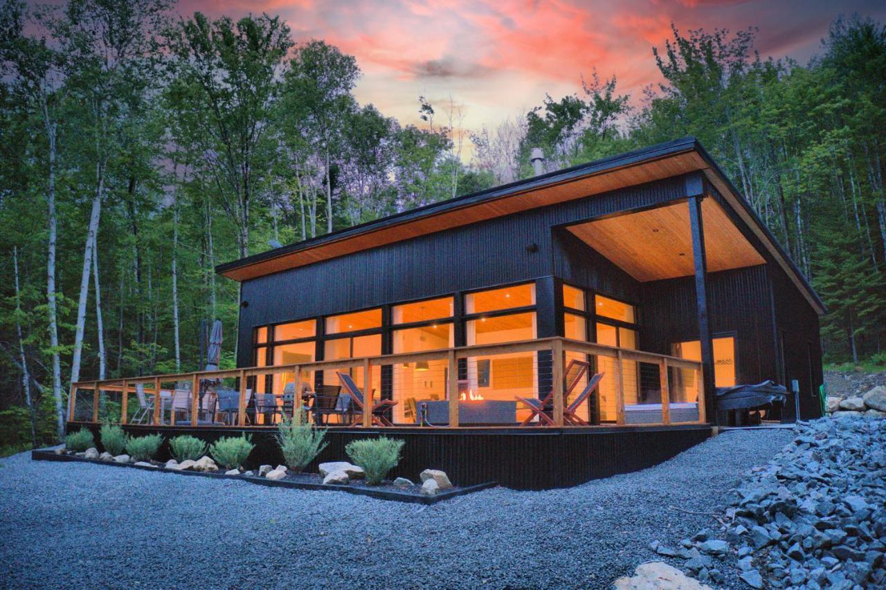 Kallm-Mont-Tremblant Chalet With Hot Tub, Pond & Beach On Private 7Acre Estate Lac Superieur Bagian luar foto