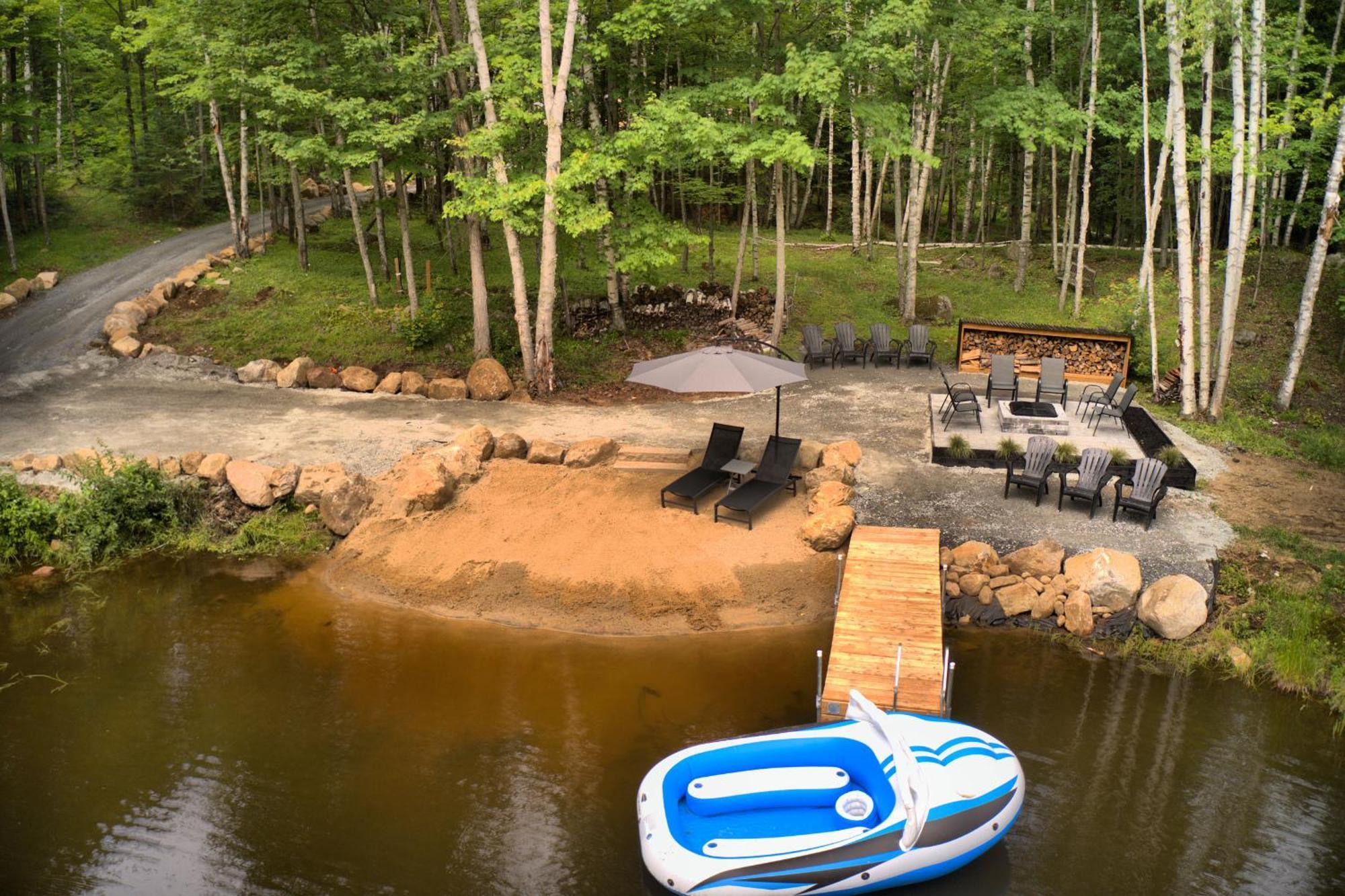 Kallm-Mont-Tremblant Chalet With Hot Tub, Pond & Beach On Private 7Acre Estate Lac Superieur Bagian luar foto